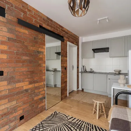 Wola Loft Апартаменти Варшава