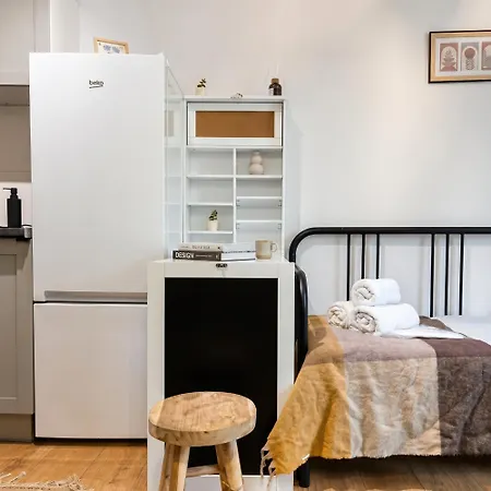 Wola Loft Апартаменти Варшава